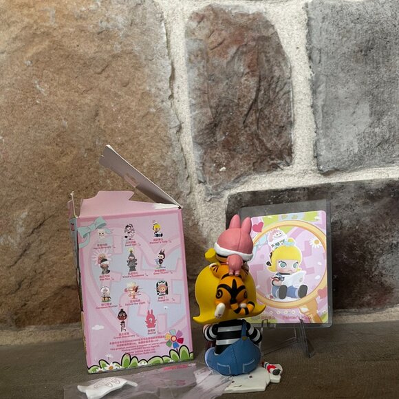 POINTER'S HELP- Finding Mokoko Series- THE MONSTERS- POP MART- AUTHENTIC Labubu - Picture 3 of 3